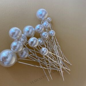 Elegant Pearl Hair Pins